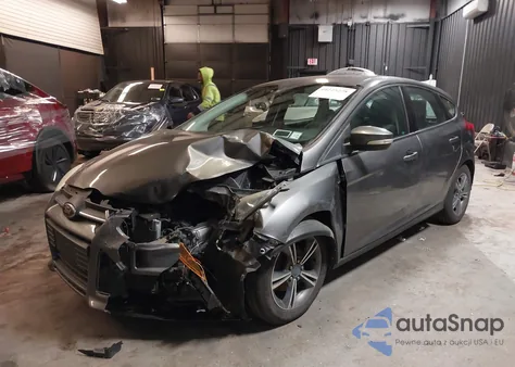 2014 Ford Focus Se z USA, uszkodzony, nr VIN 1FADP3K27EL215531